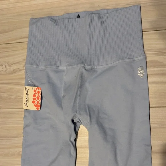 Free people movement leggings - Picture 2 of 5